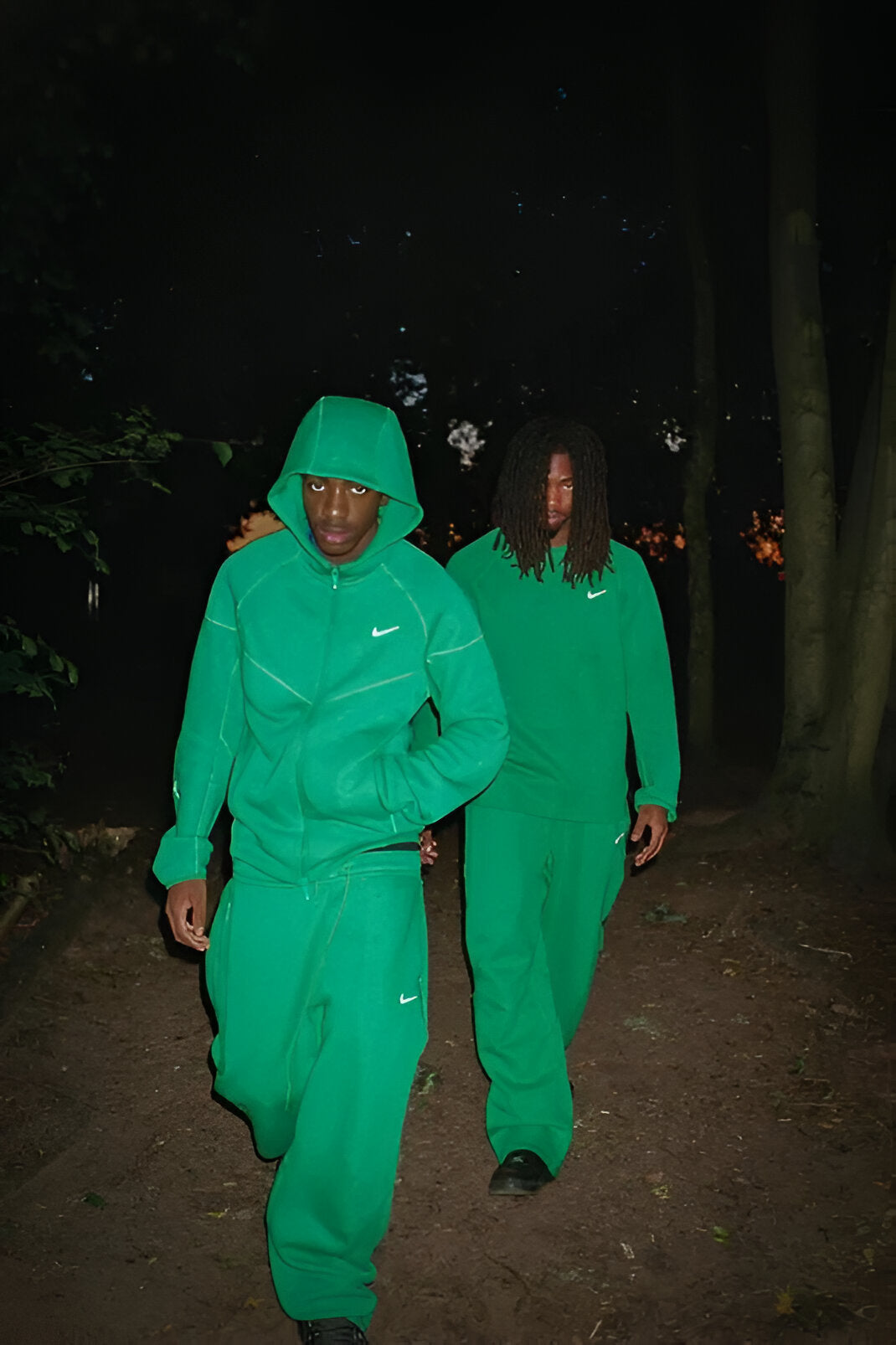 Nike ®