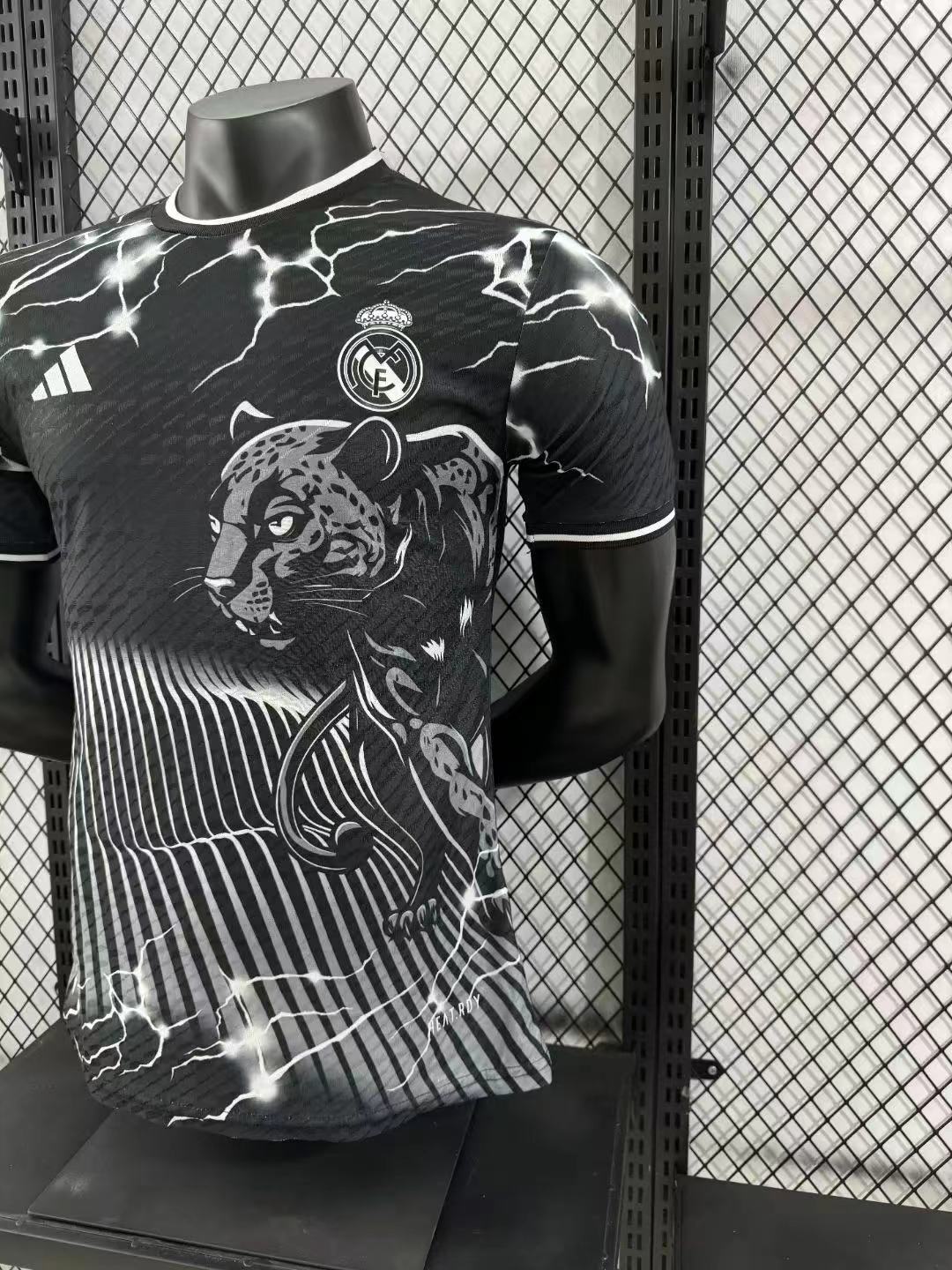 Maillot Concept Real Madrid Panthère