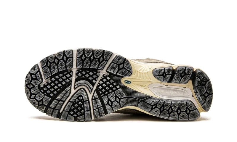 New Balance® 2002R Protection Pack Mirage Grey
