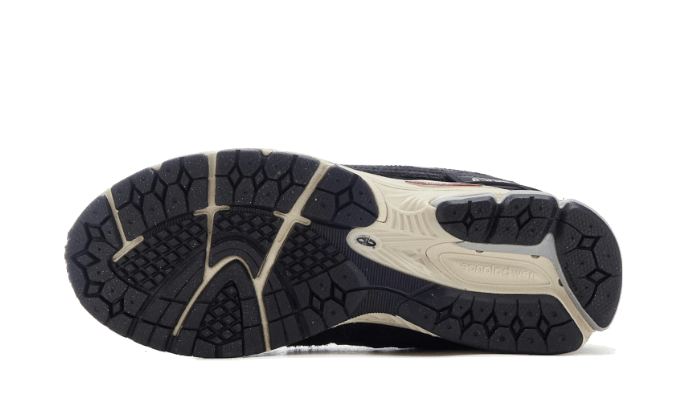 New Balance® 1906d Protection Pack Black