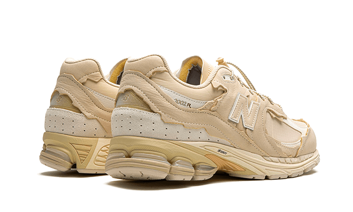 New Balance® 2002R Sandstorm Turledove