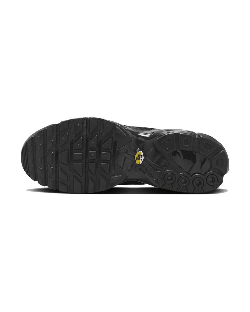 Nike® Air Max Plus Triple Black Leather Plugmarket - plugmarket.fr Sneakers