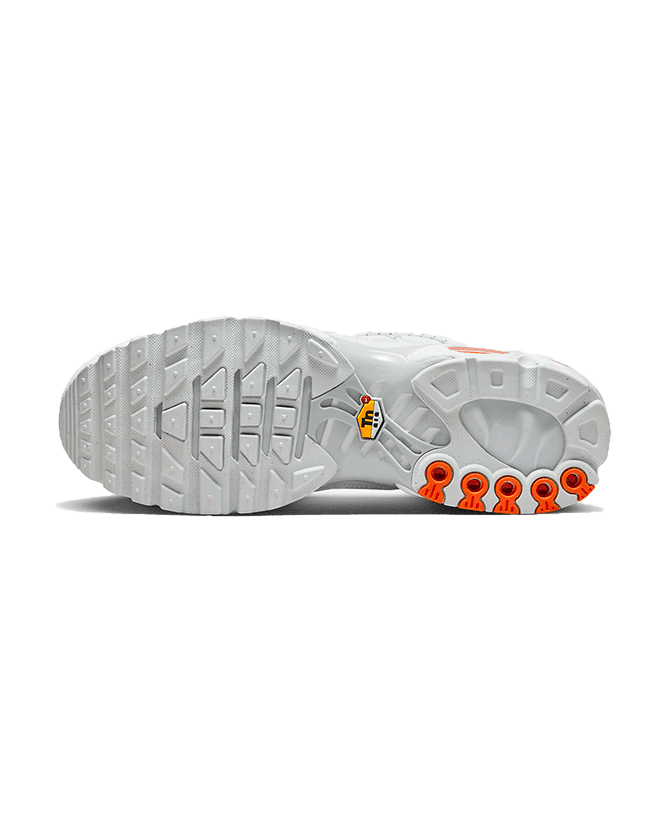 Nike® Air Max Plus Utility White Safety Orange Plugmarket - plugmarket.fr Sneakers